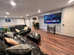 Beautiful 1 Bedroom Apartment Entire Unit, Belleville